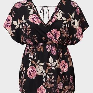 NWT Torrid Brand Black Floral Surplice Babydoll Top Size 6 (Torrid Sizing)
